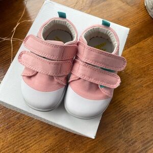 Baby first walker shoes size 4